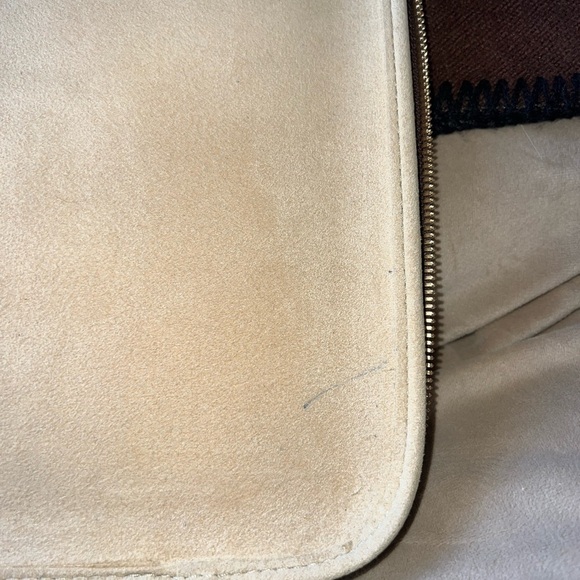 Previously loved Louis Vuitton Laptop case. - Picture 9 of 11